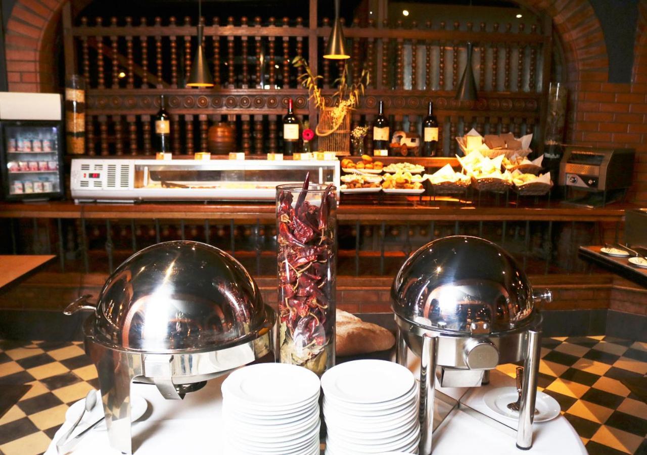 Hotel Y Centro De Eventos Manquehue Las Condes Santiago de Chile Zewnętrze zdjęcie
